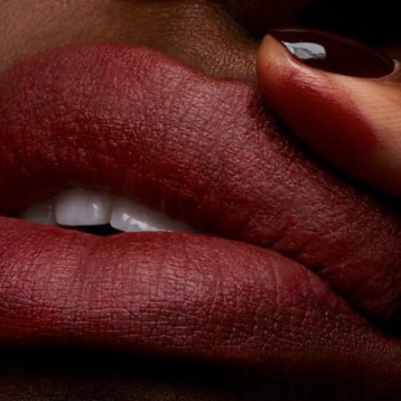 x1 MAC DEVOTED TO CHILI - POWDER KISS LIPSTICK - Picture 7 of 9